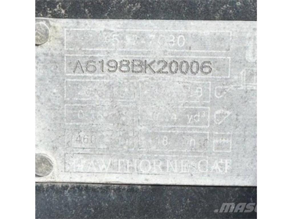 CAT 18 310 BUCKET Kašike / Korpe