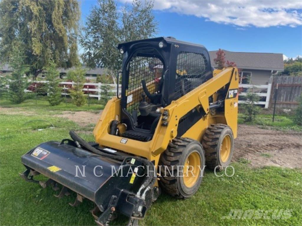 CAT 226D Skid steer mini utovarivači