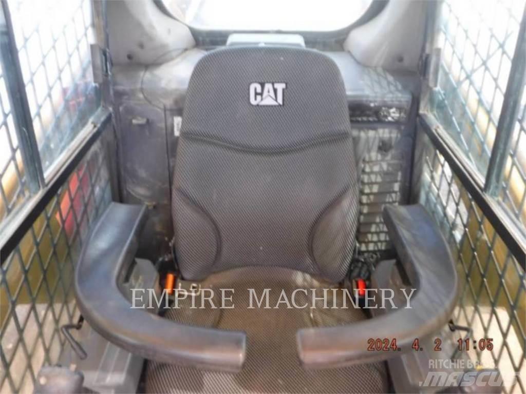 CAT 226D3 CA Skid steer mini utovarivači
