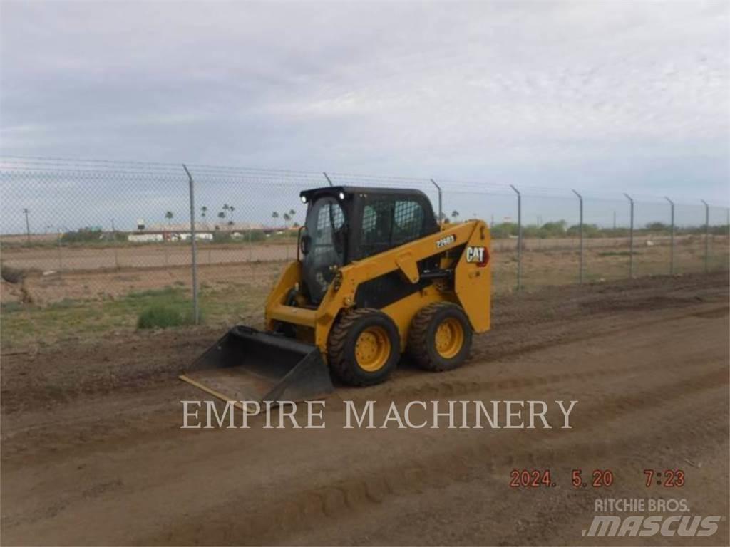 CAT 226D3 CA Skid steer mini utovarivači