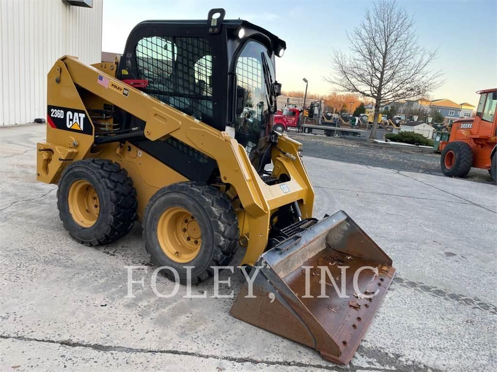 CAT 236D Skid steer mini utovarivači