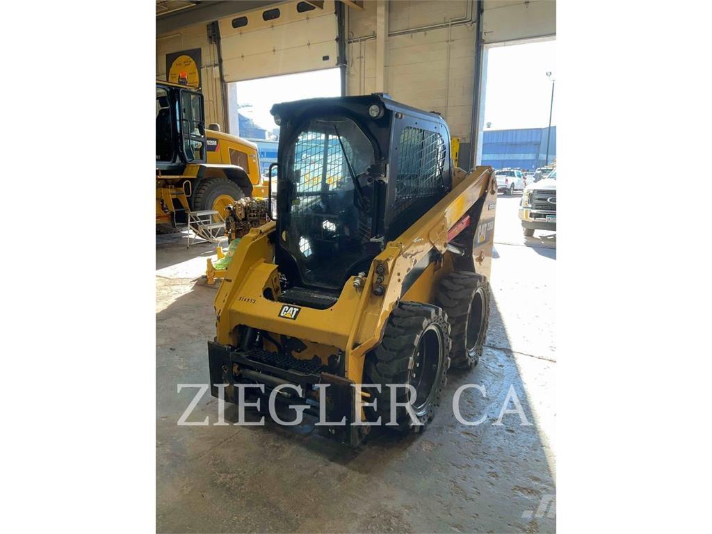 CAT 236D Skid steer mini utovarivači