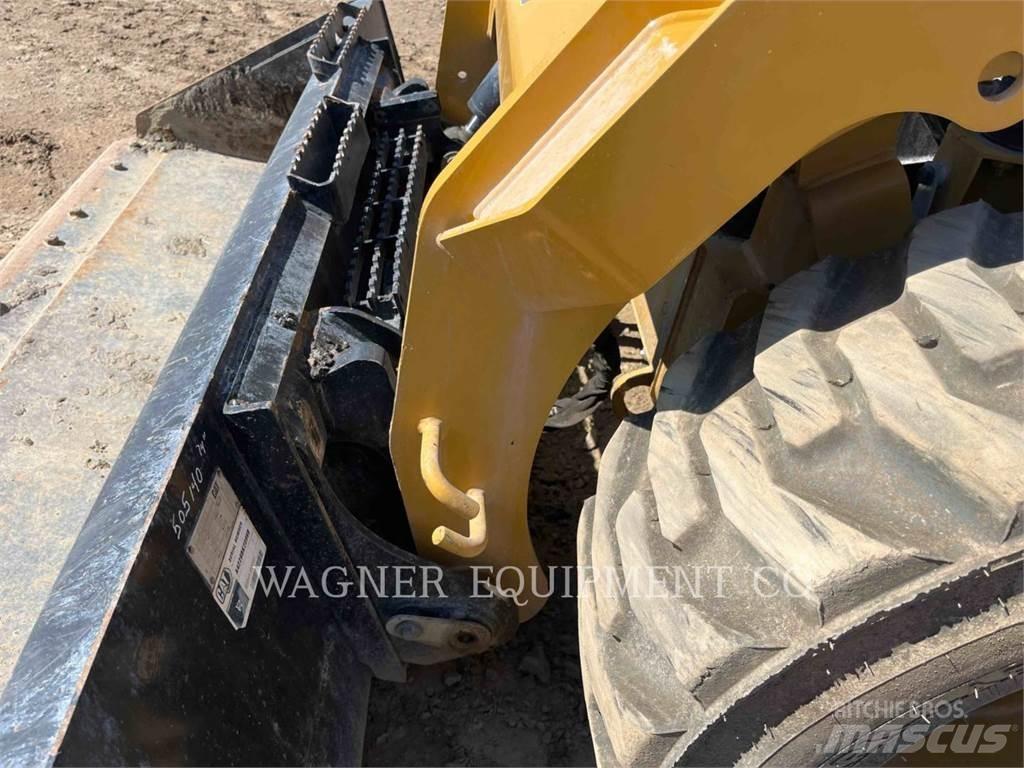 CAT 236D3 Skid steer mini utovarivači