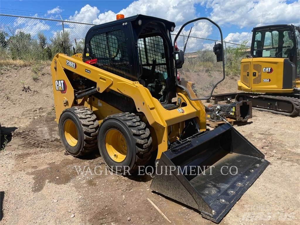 CAT 236D3 Skid steer mini utovarivači