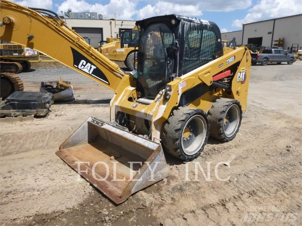 CAT 236D3 Skid steer mini utovarivači