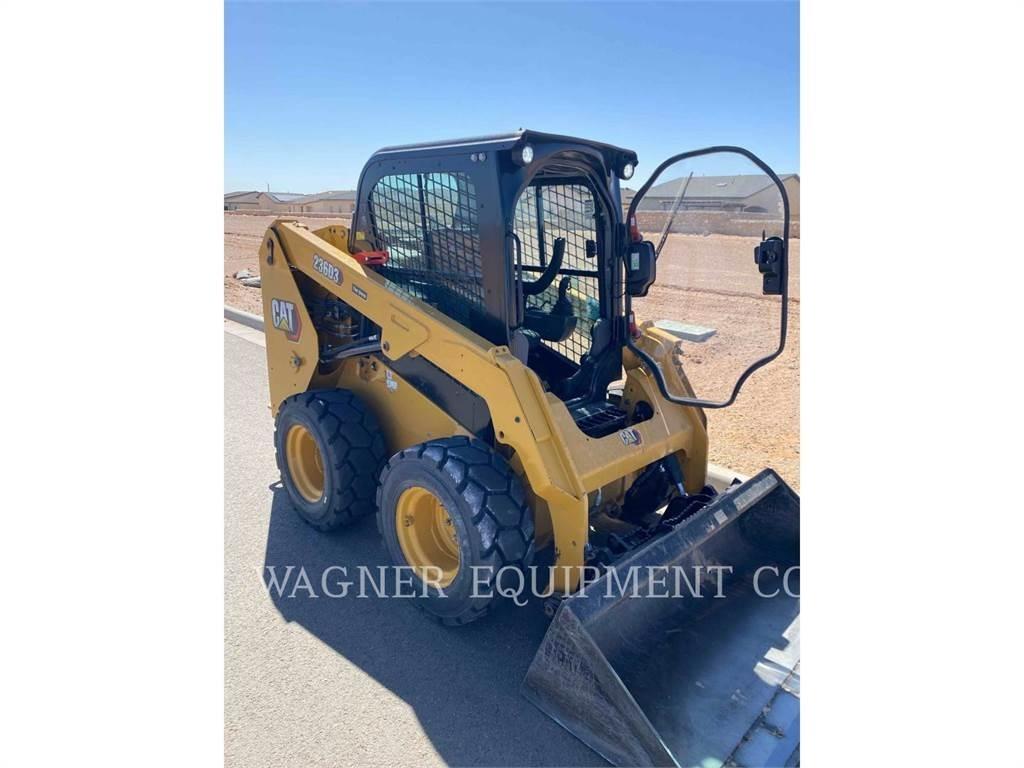 CAT 236D3 Skid steer mini utovarivači