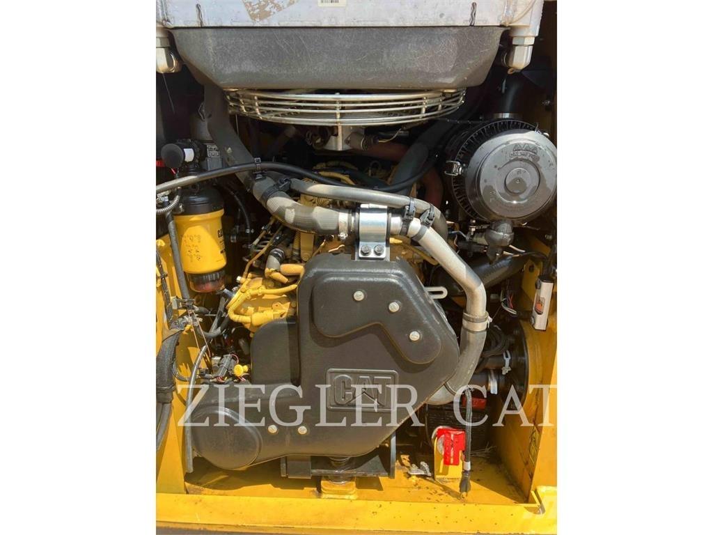 CAT 239D3 Utovarivaču guseničara