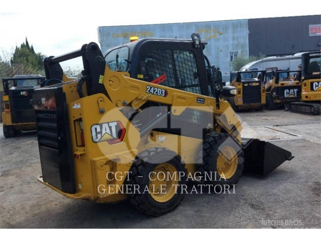 CAT 242D3 Skid steer mini utovarivači