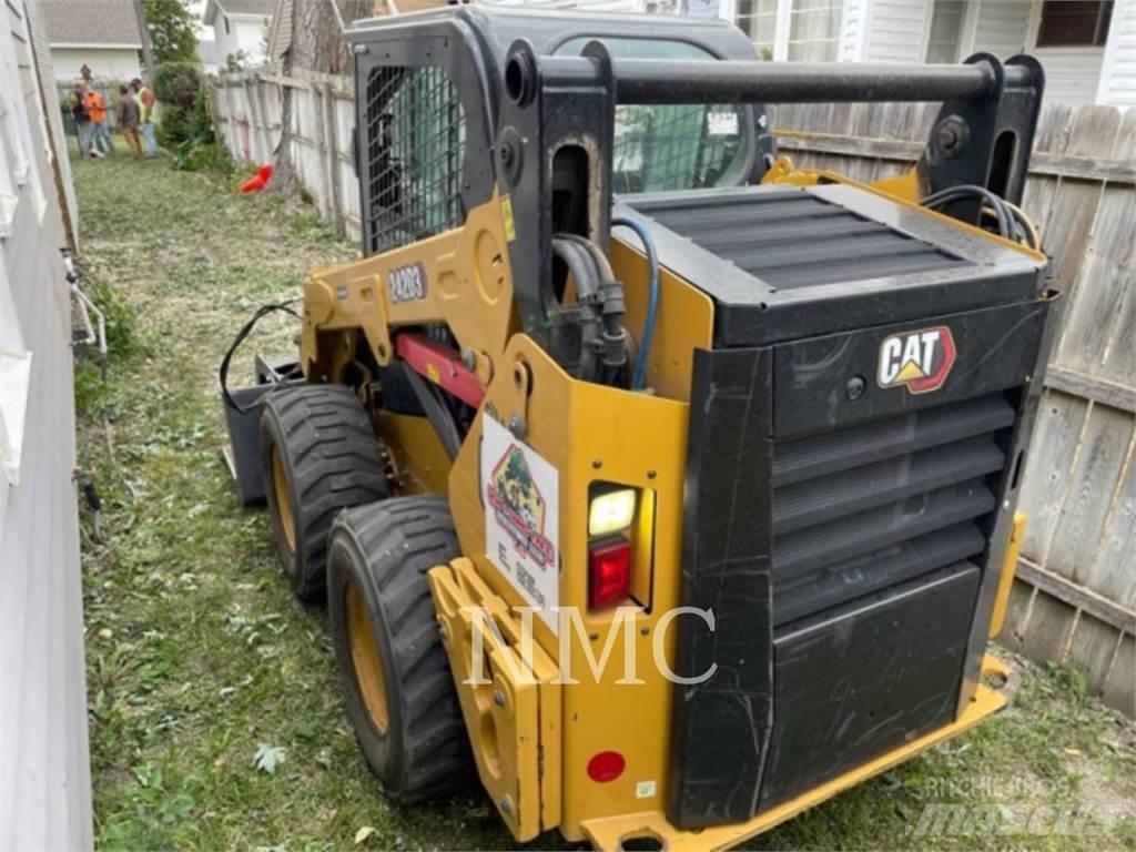 CAT 242D3 Skid steer mini utovarivači