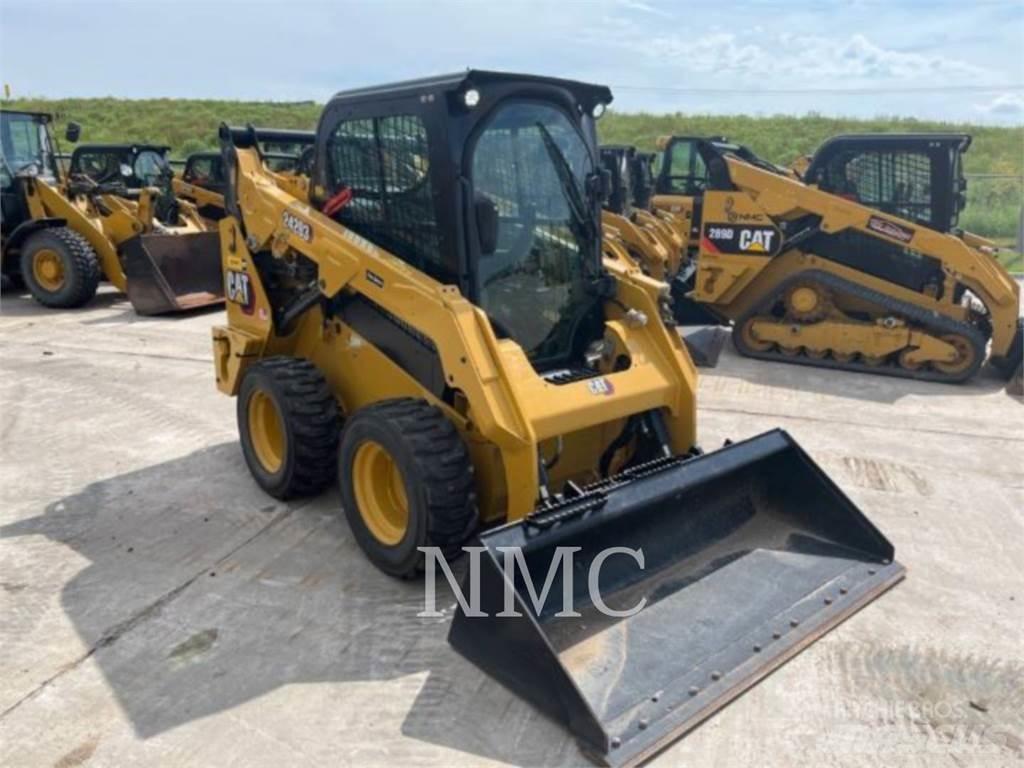 CAT 242D3 Skid steer mini utovarivači