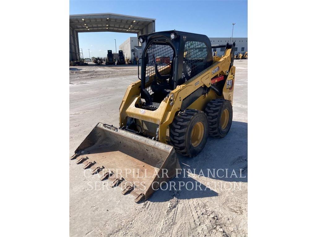 CAT 242D3 Skid steer mini utovarivači