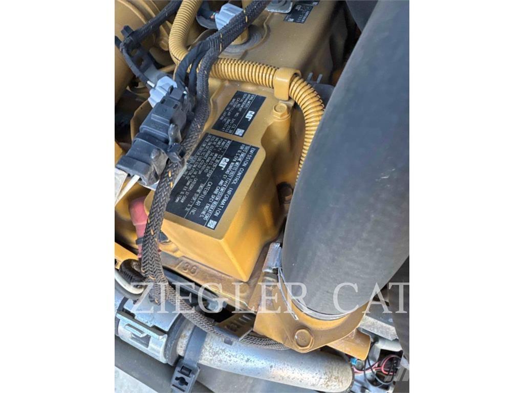 CAT 242D3 Skid steer mini utovarivači