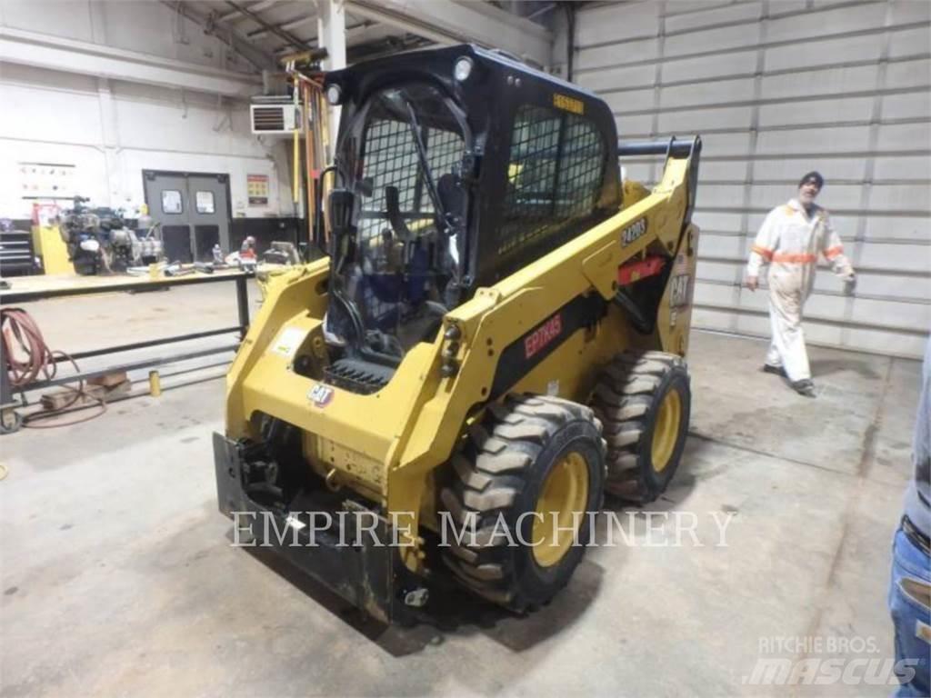 CAT 242D3 CA Skid steer mini utovarivači