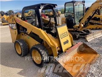 CAT 246D Skid steer mini utovarivači