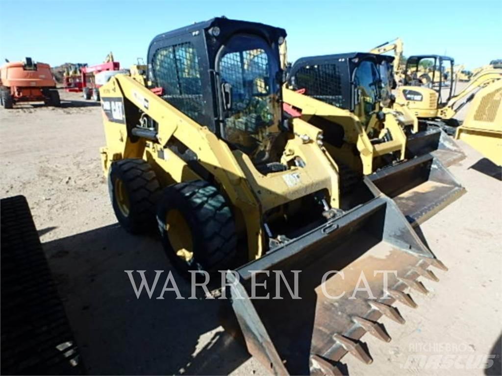 CAT 246D Skid steer mini utovarivači