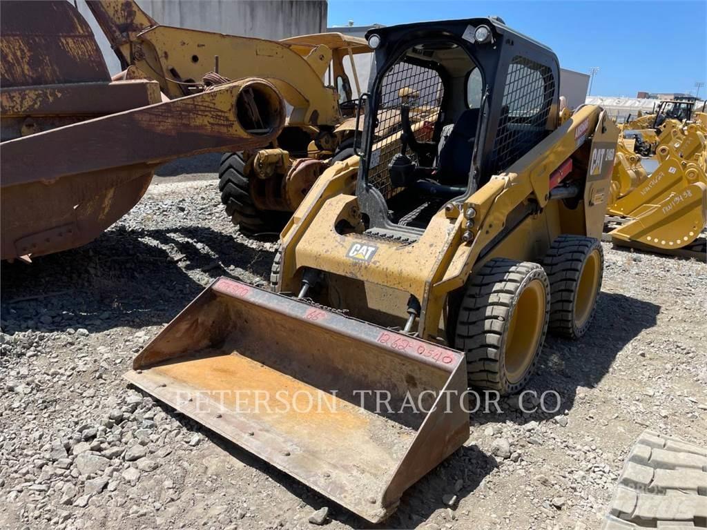 CAT 246D Skid steer mini utovarivači