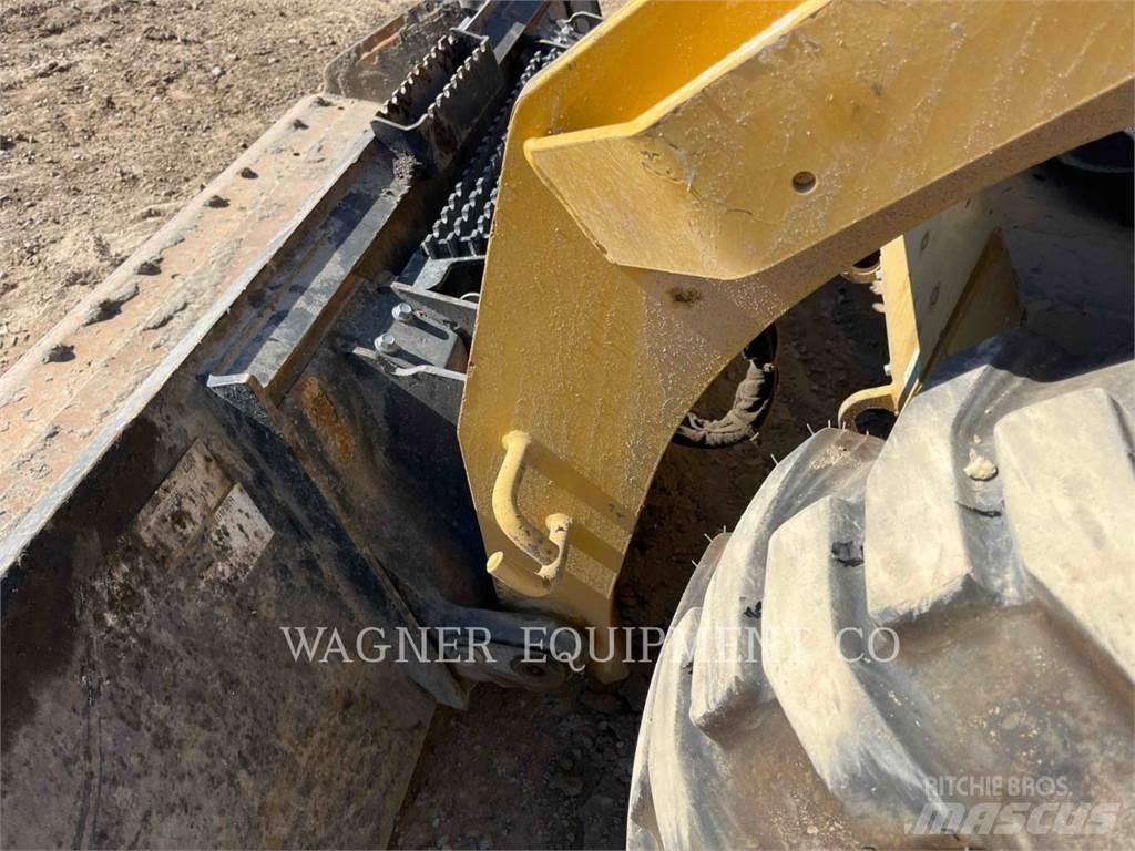 CAT 246D3 Skid steer mini utovarivači