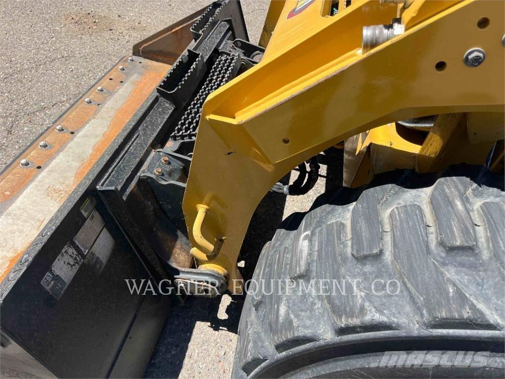 CAT 246D3 Skid steer mini utovarivači