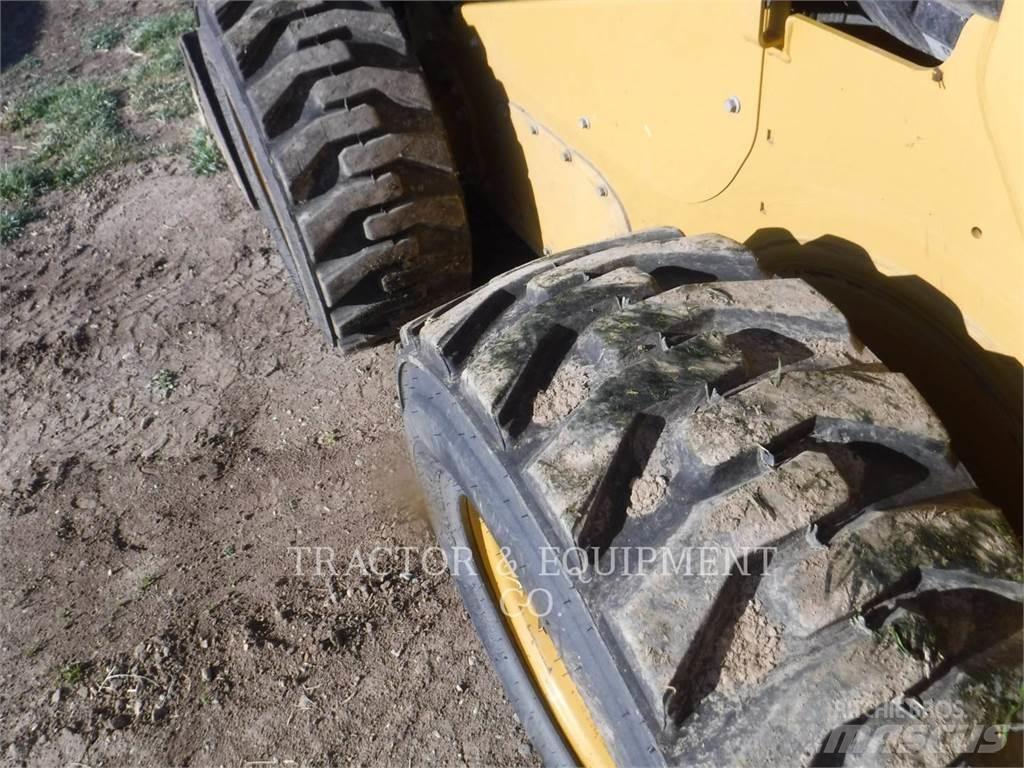CAT 246D3 Skid steer mini utovarivači