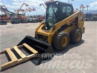 CAT 246D3 C3H2 Skid steer mini utovarivači