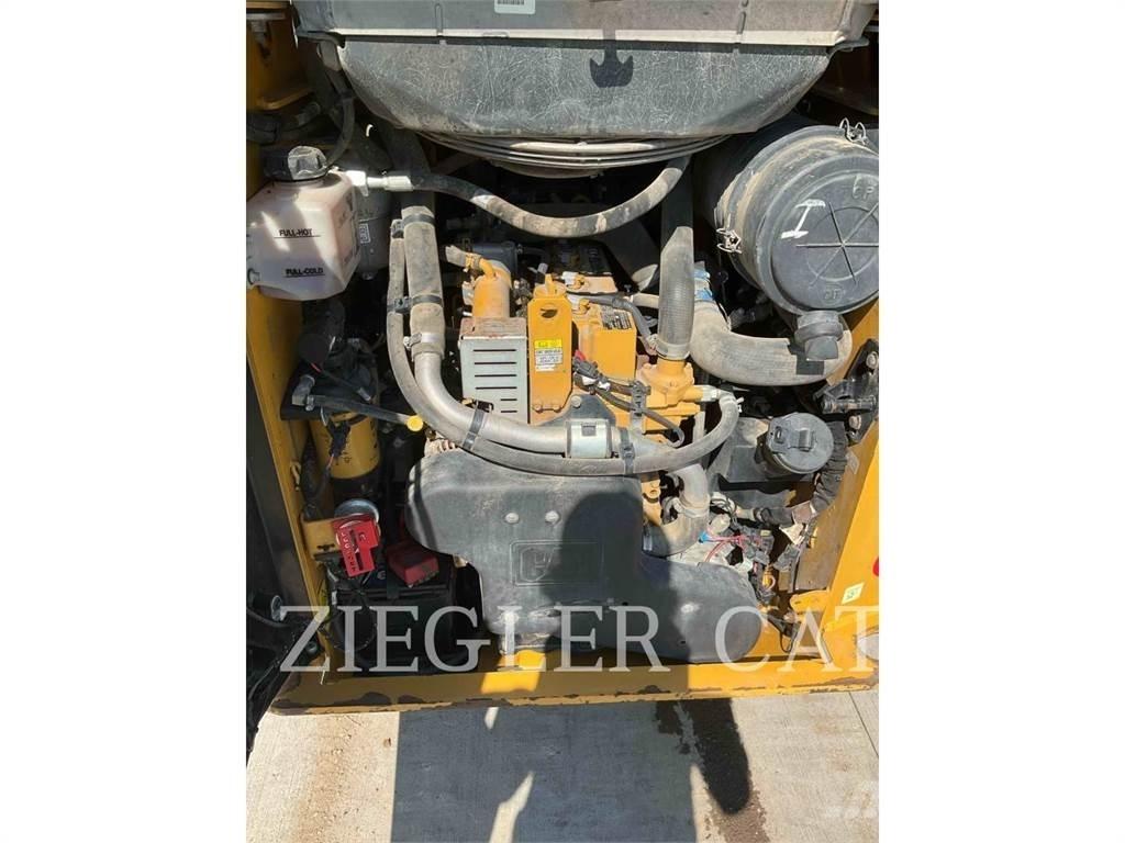CAT 259D3 Utovarivaču guseničara