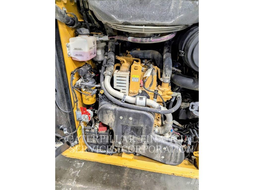 CAT 259D3 Utovarivaču guseničara