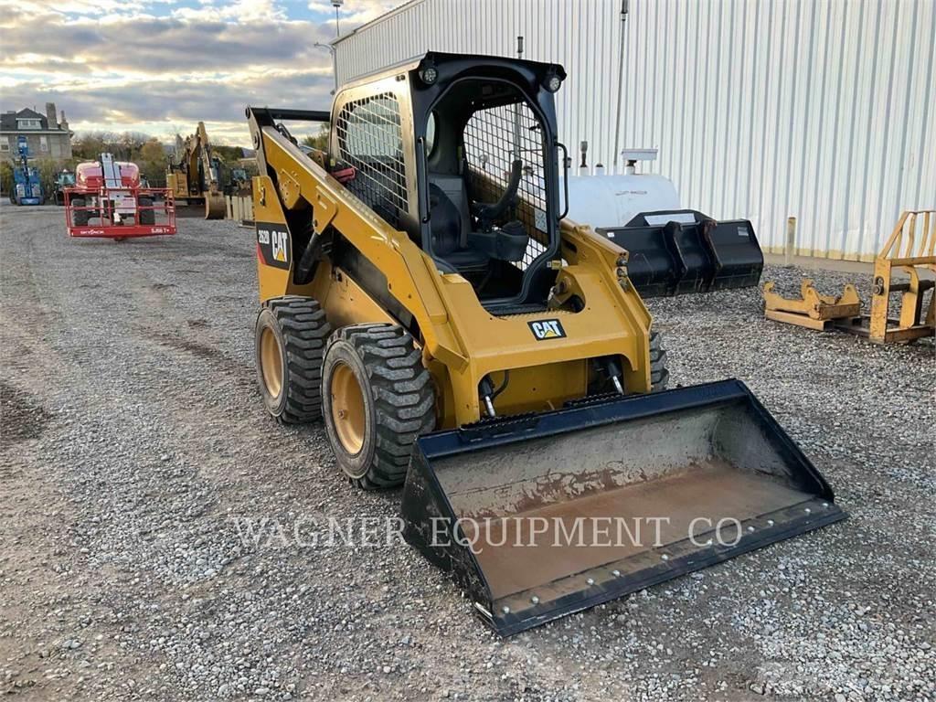 CAT 262D Skid steer mini utovarivači