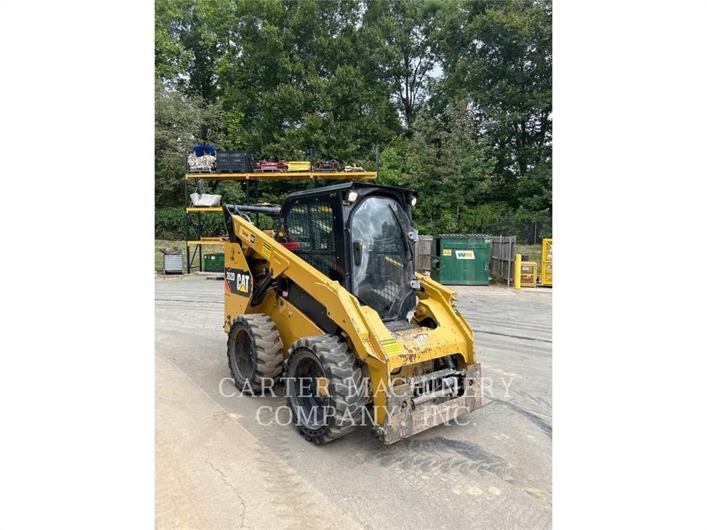 CAT 262D Skid steer mini utovarivači