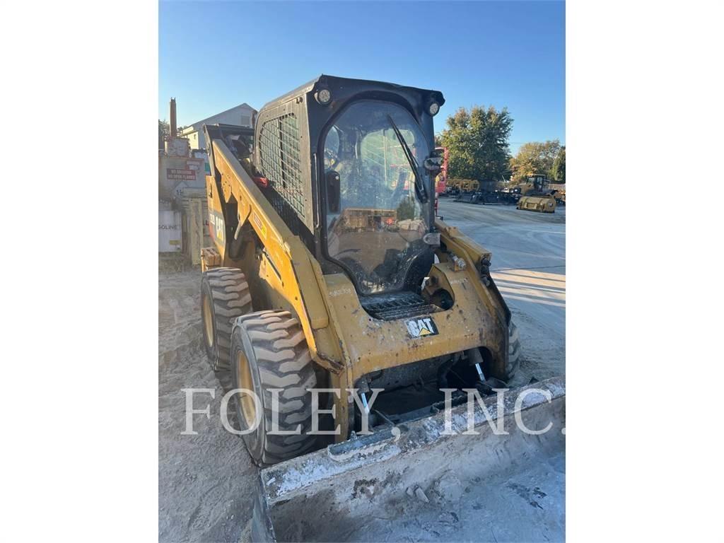 CAT 262D Skid steer mini utovarivači