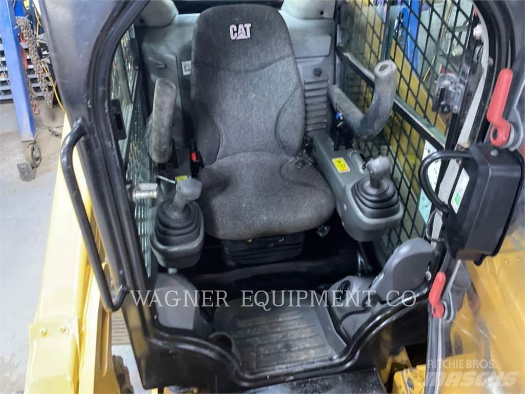 CAT 262D Skid steer mini utovarivači