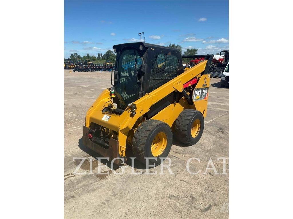 CAT 262D Skid steer mini utovarivači