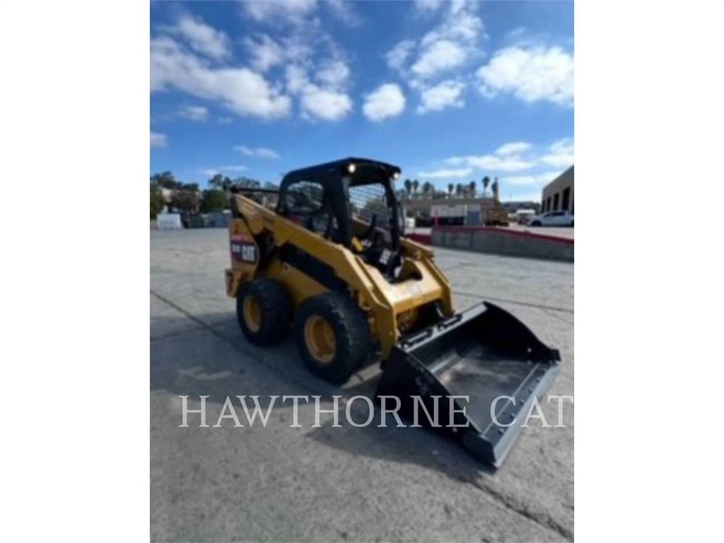 CAT 262D Skid steer mini utovarivači