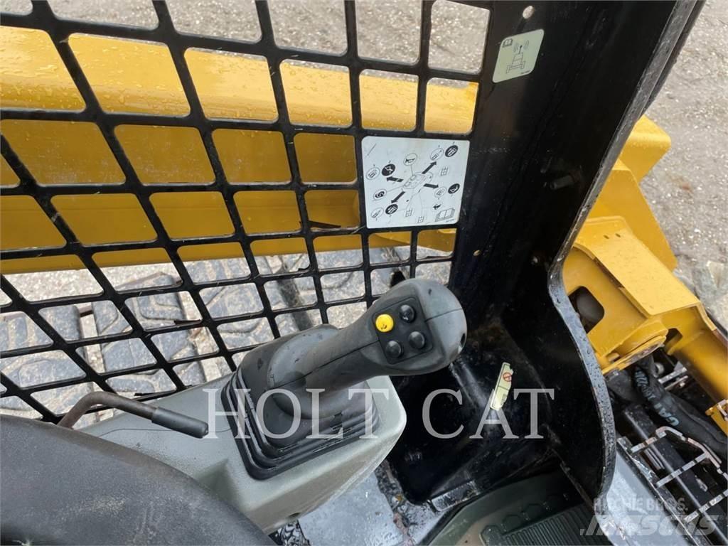 CAT 262D3 Skid steer mini utovarivači