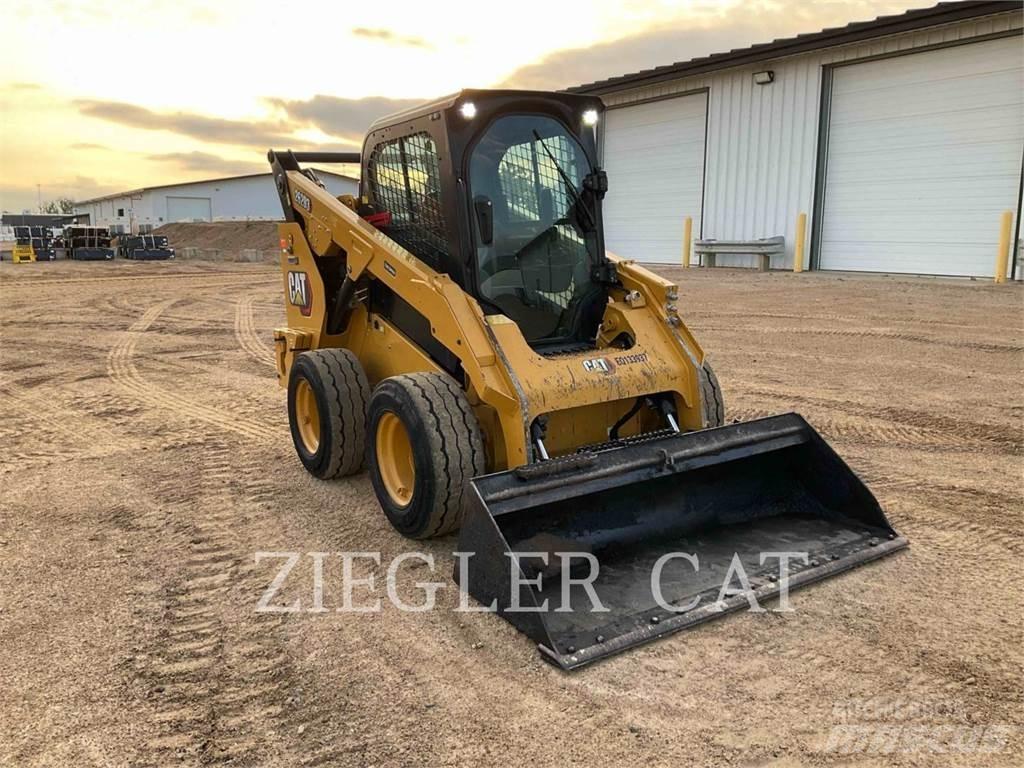 CAT 262D3 Skid steer mini utovarivači