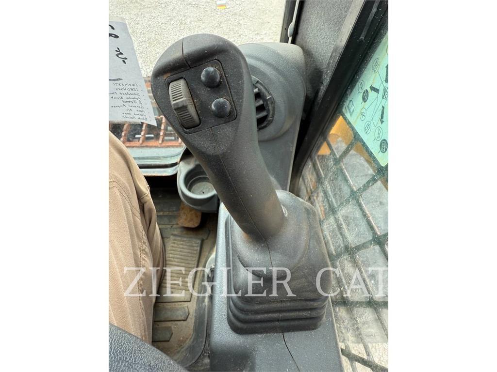 CAT 262D3 Skid steer mini utovarivači