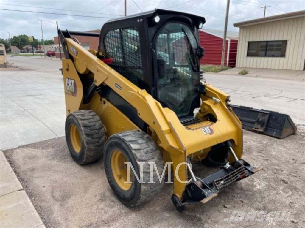 CAT 262D3 Skid steer mini utovarivači