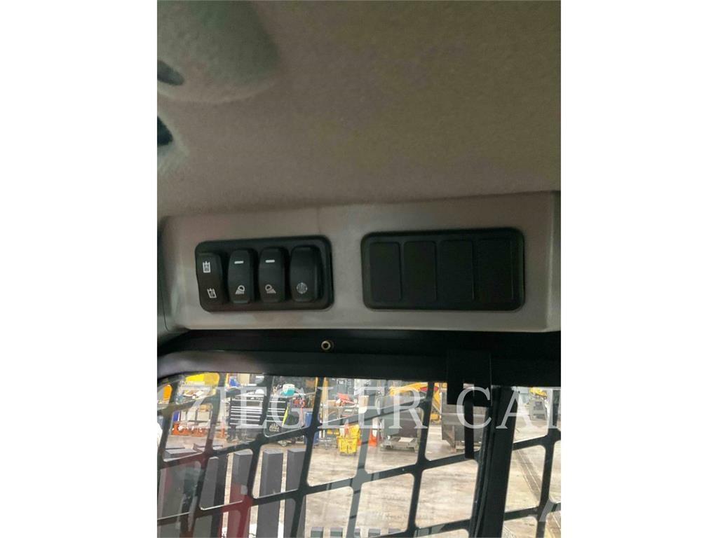 CAT 262D3 Skid steer mini utovarivači