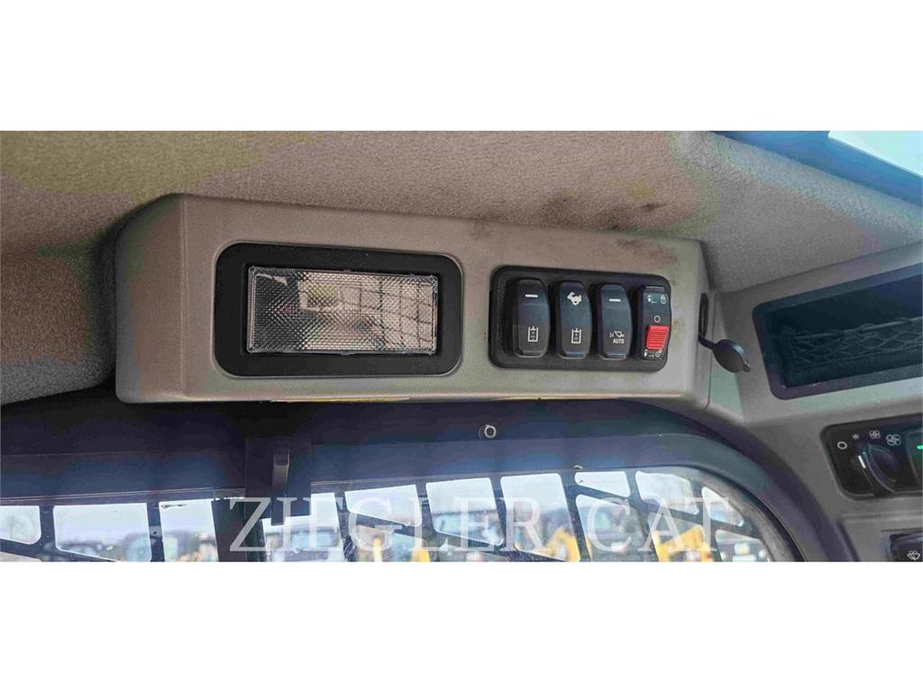 CAT 262D3 Skid steer mini utovarivači