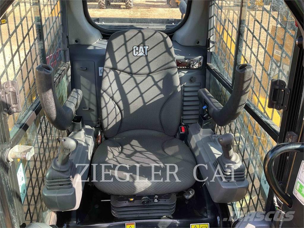 CAT 262D3 Skid steer mini utovarivači