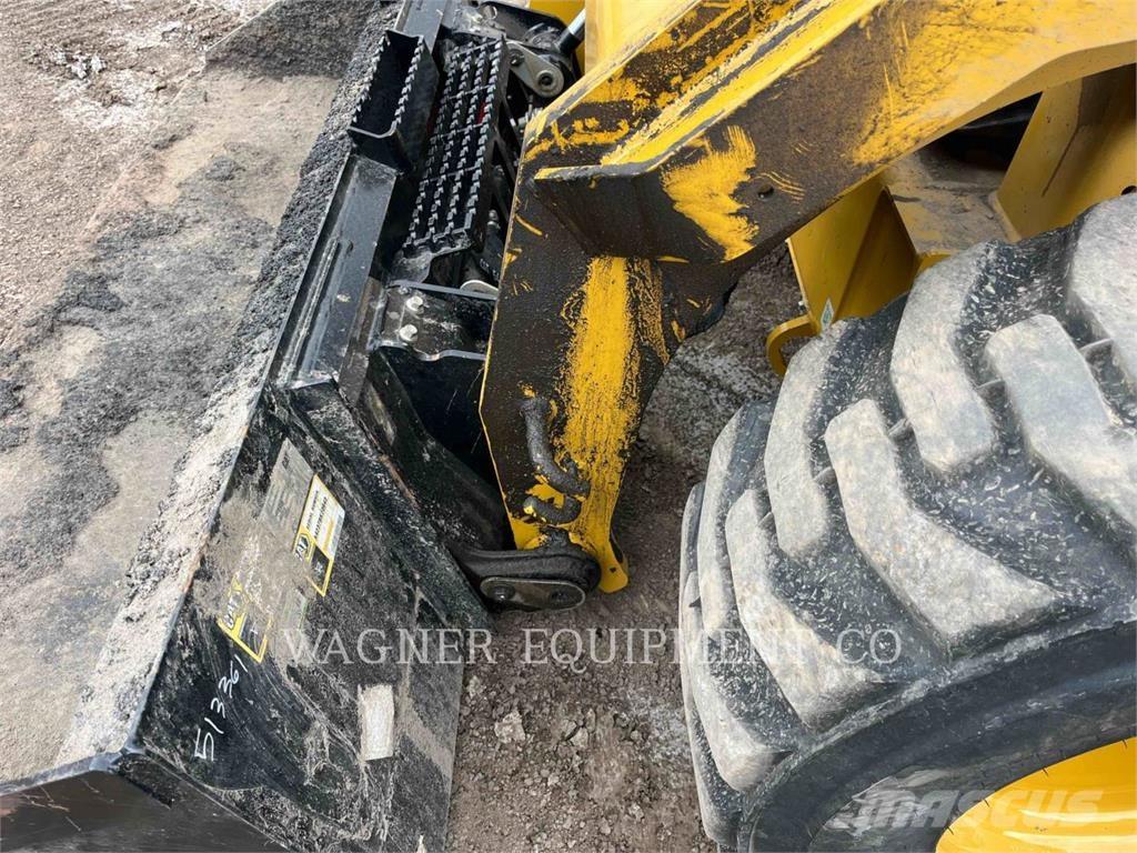 CAT 262D3 XPS Skid steer mini utovarivači
