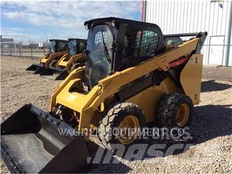 CAT 272D Skid steer mini utovarivači