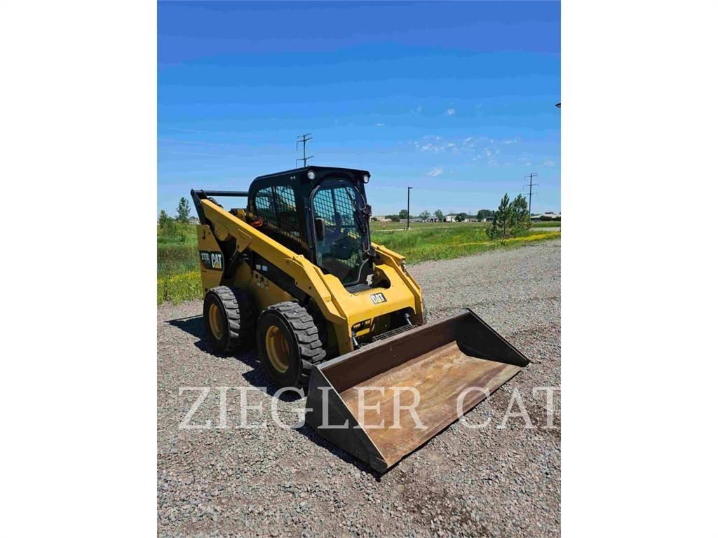 CAT 272D2 Skid steer mini utovarivači
