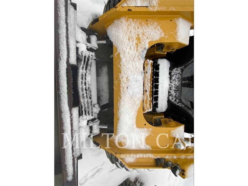 CAT 272D3 Skid steer mini utovarivači