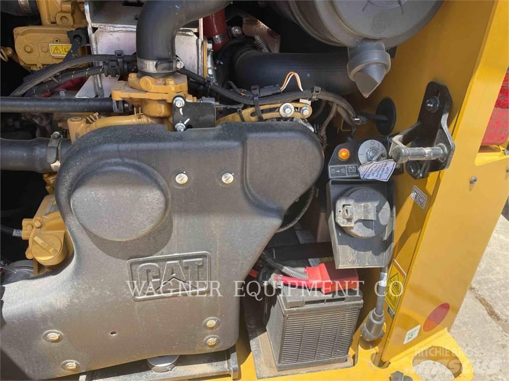 CAT 272D3 Skid steer mini utovarivači