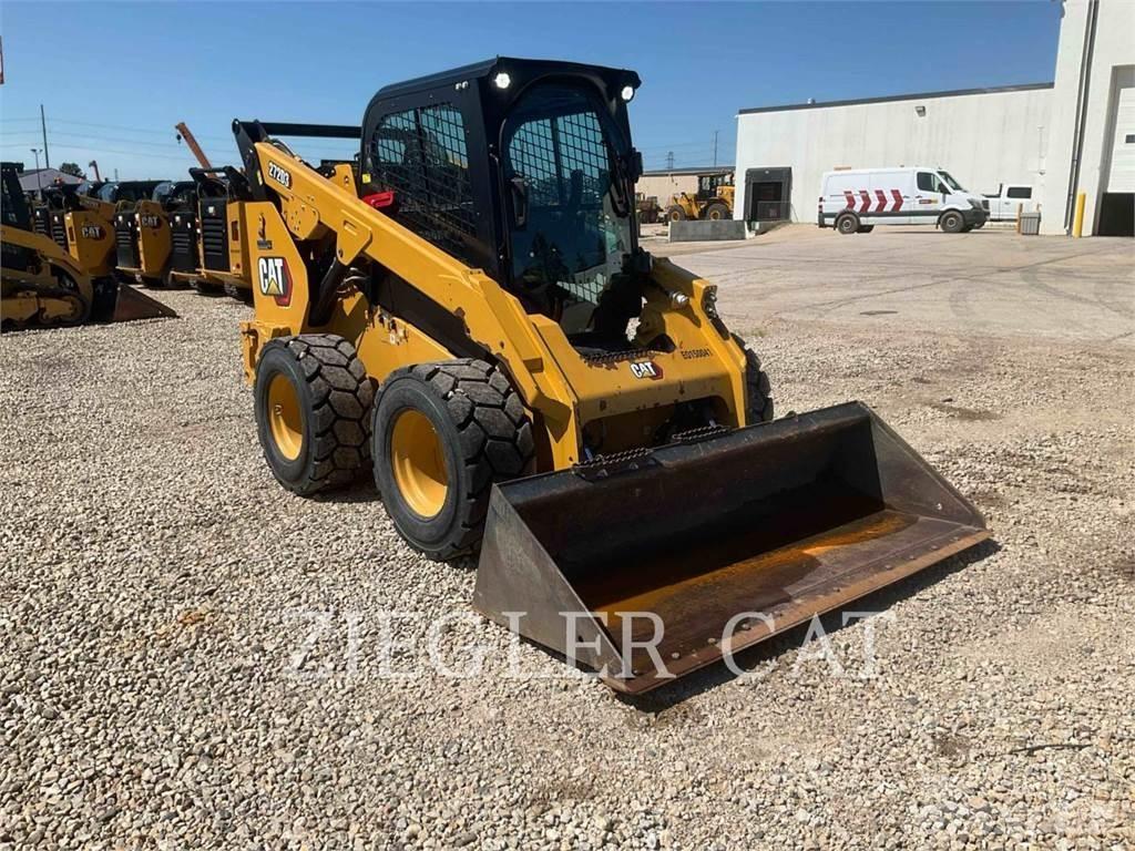 CAT 272D3 Skid steer mini utovarivači