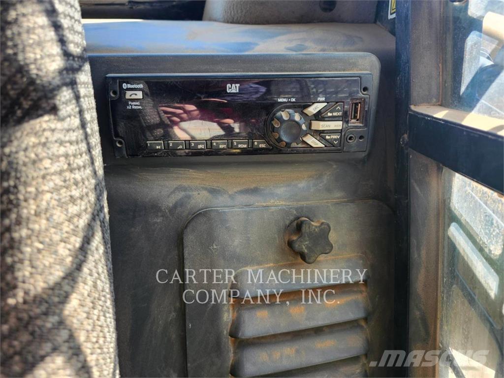 CAT 299D2 Skid steer mini utovarivači