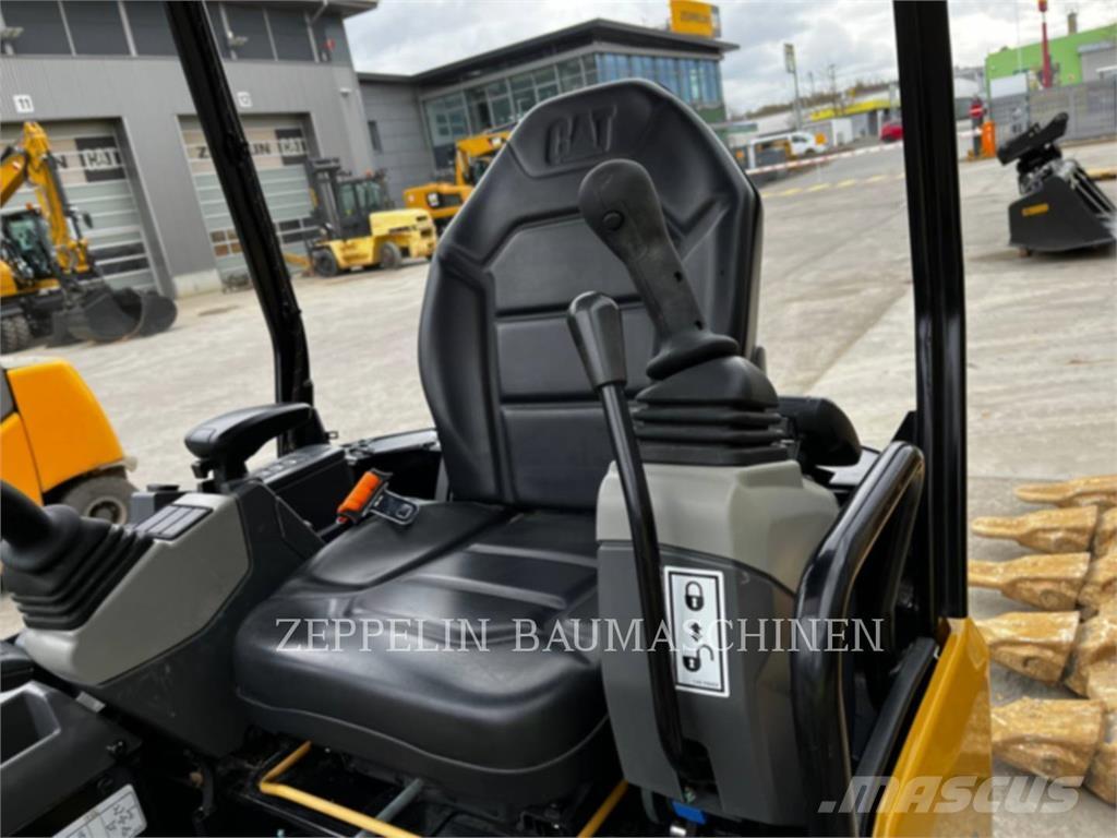 CAT 301.5-05A Bageri guseničari