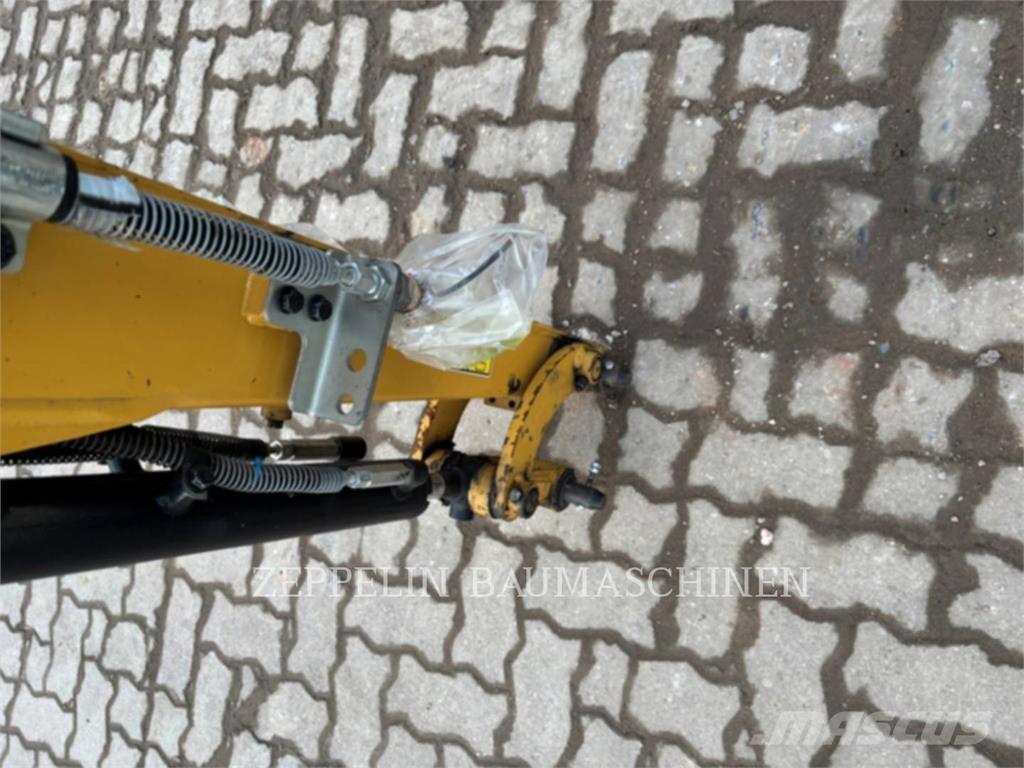 CAT 301.7-05A Bageri guseničari