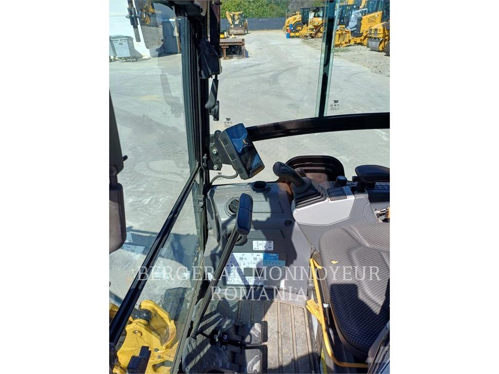 CAT 301.8-05 Bageri guseničari