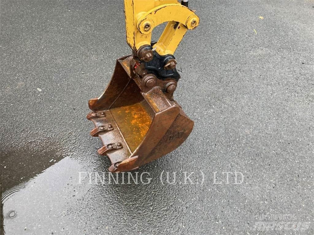CAT 301.8-05A Bageri guseničari